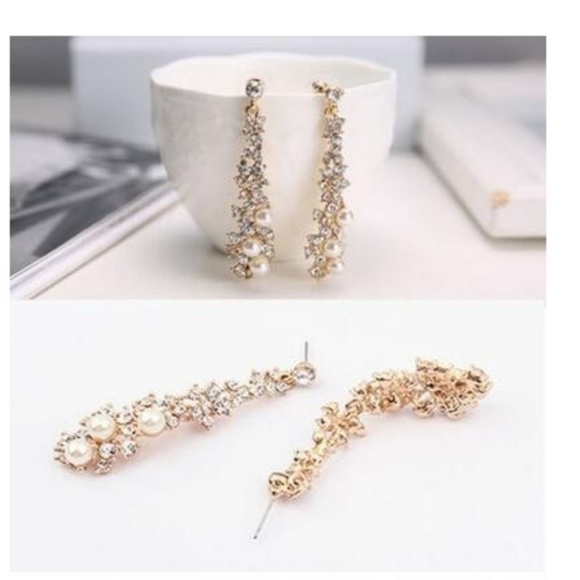 Faux Pearl and Rhinestone Chandelier Earrings - Picture 4 of 4